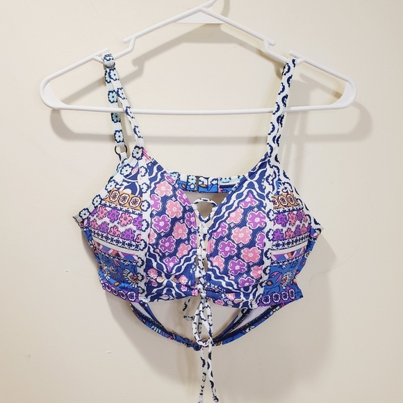 Kenneth cole bikini top size 34B/C - Picture 1 of 9
